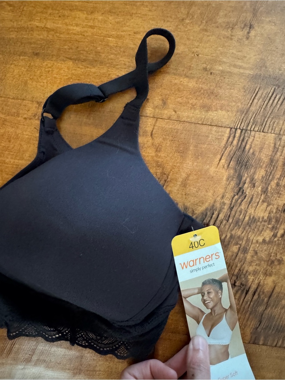 Warner's Black Lace-Band Wireless Comfort Bra - Picture 4 of 9